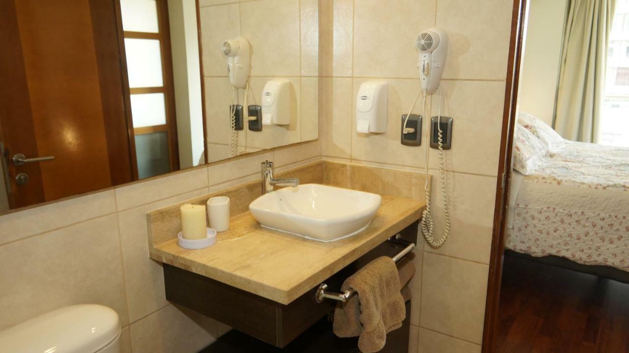 Providencia Barros Borgono *